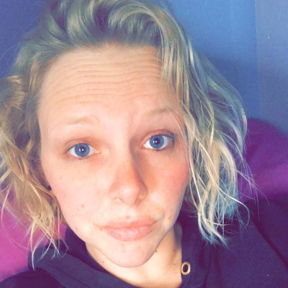 Meet your Posher, Cassandra